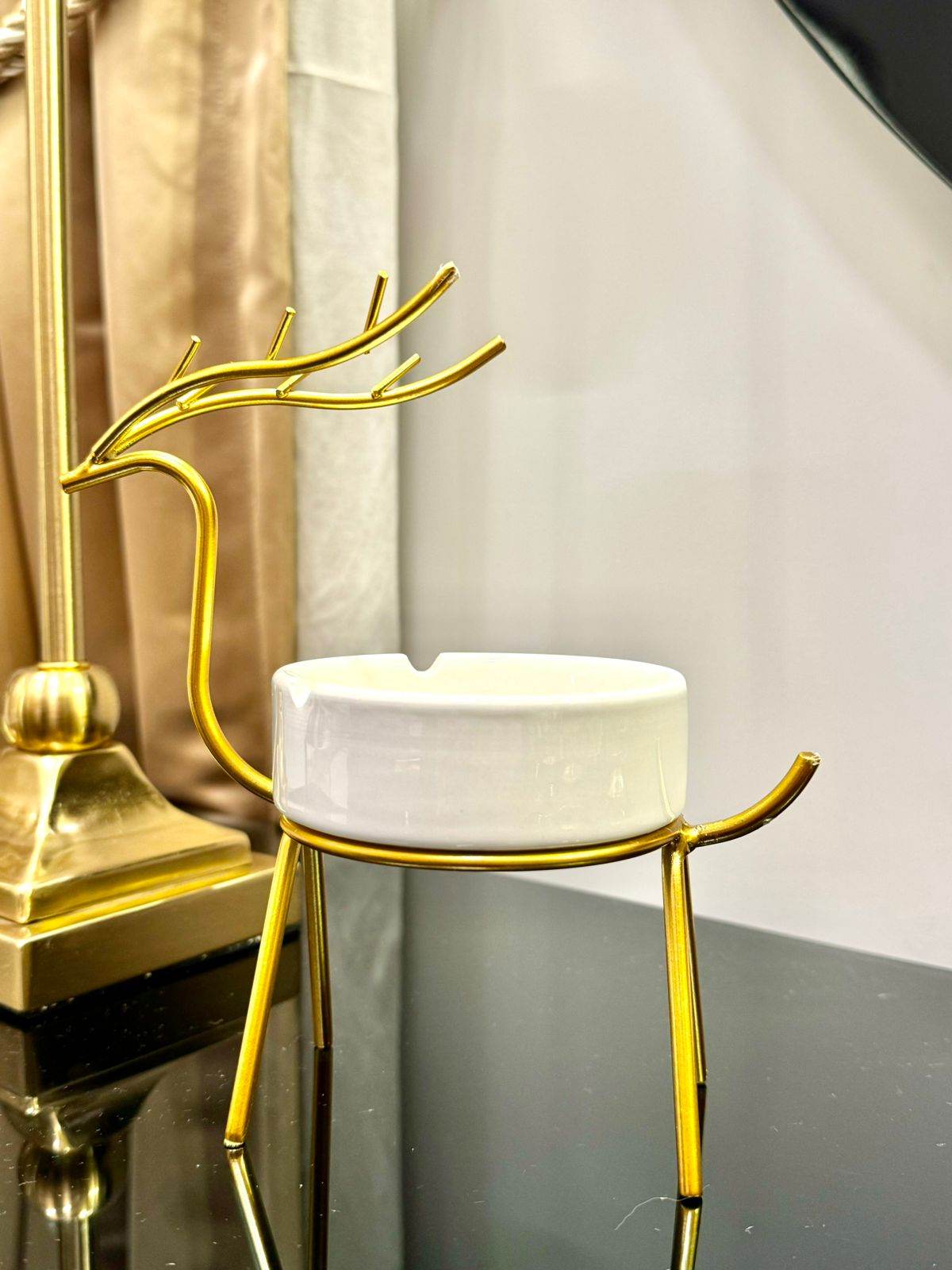 METALLIC GOLDEN GAZELLE STYLE ASH TRAY DECOR FOR TABLE AND HOME - Futurestore.pk