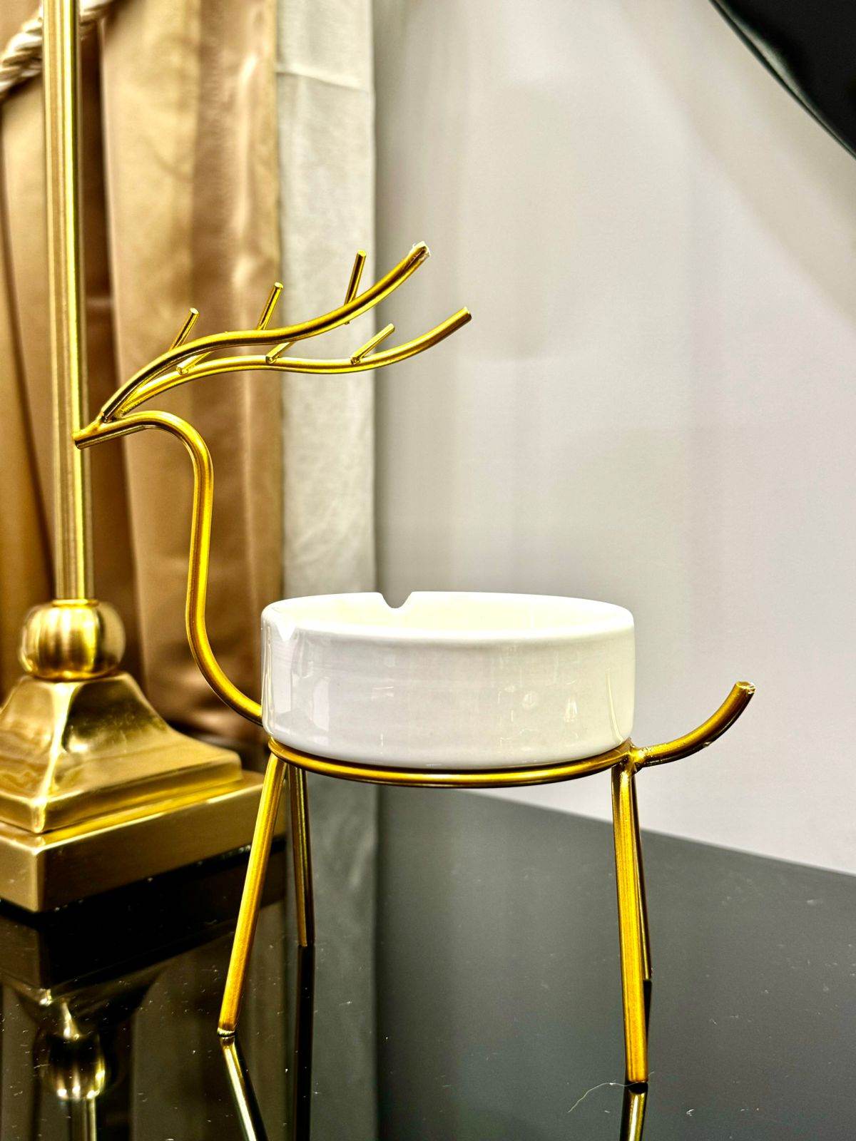 METALLIC GOLDEN GAZELLE STYLE ASH TRAY DECOR FOR TABLE AND HOME - Futurestore.pk
