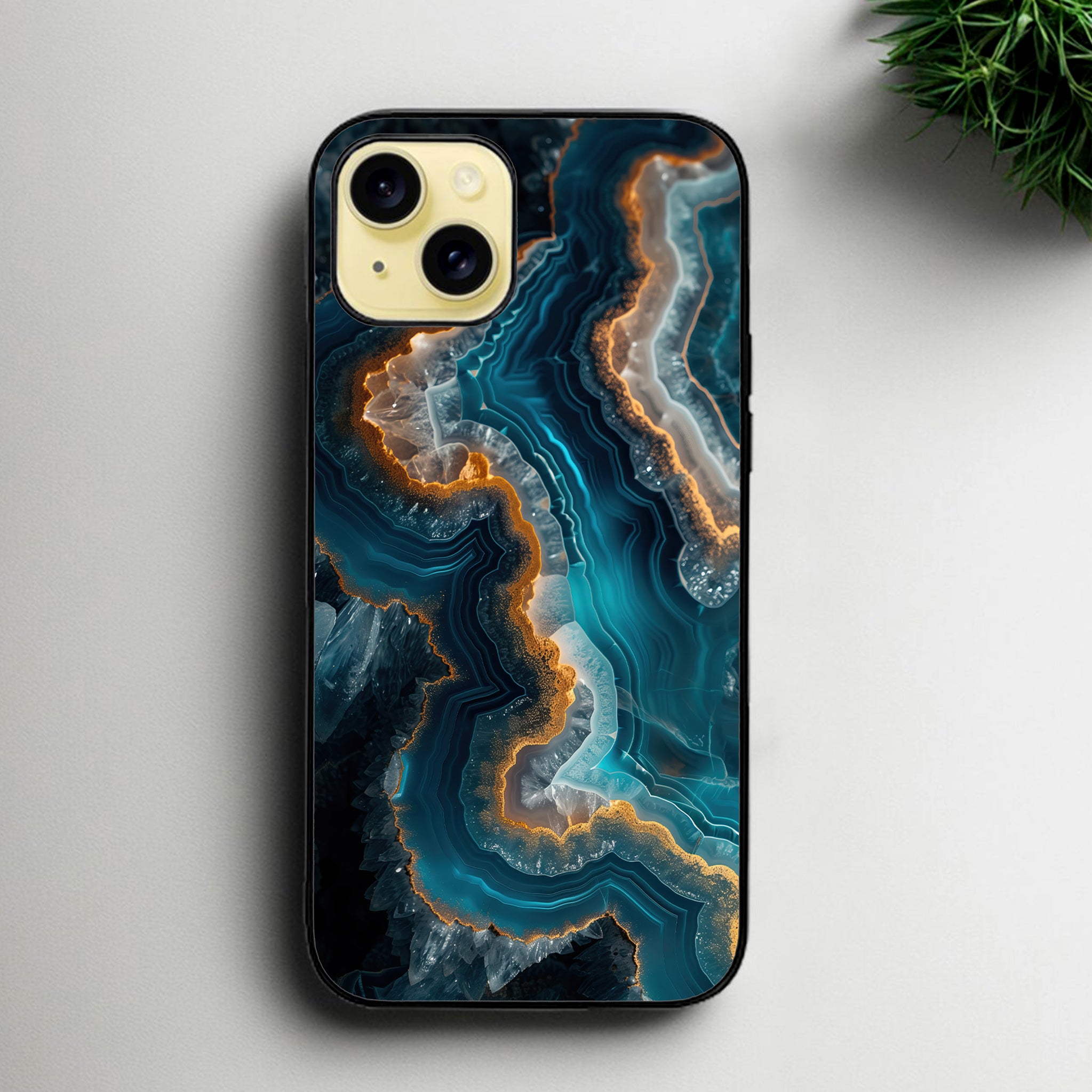 customise cases in pakistan