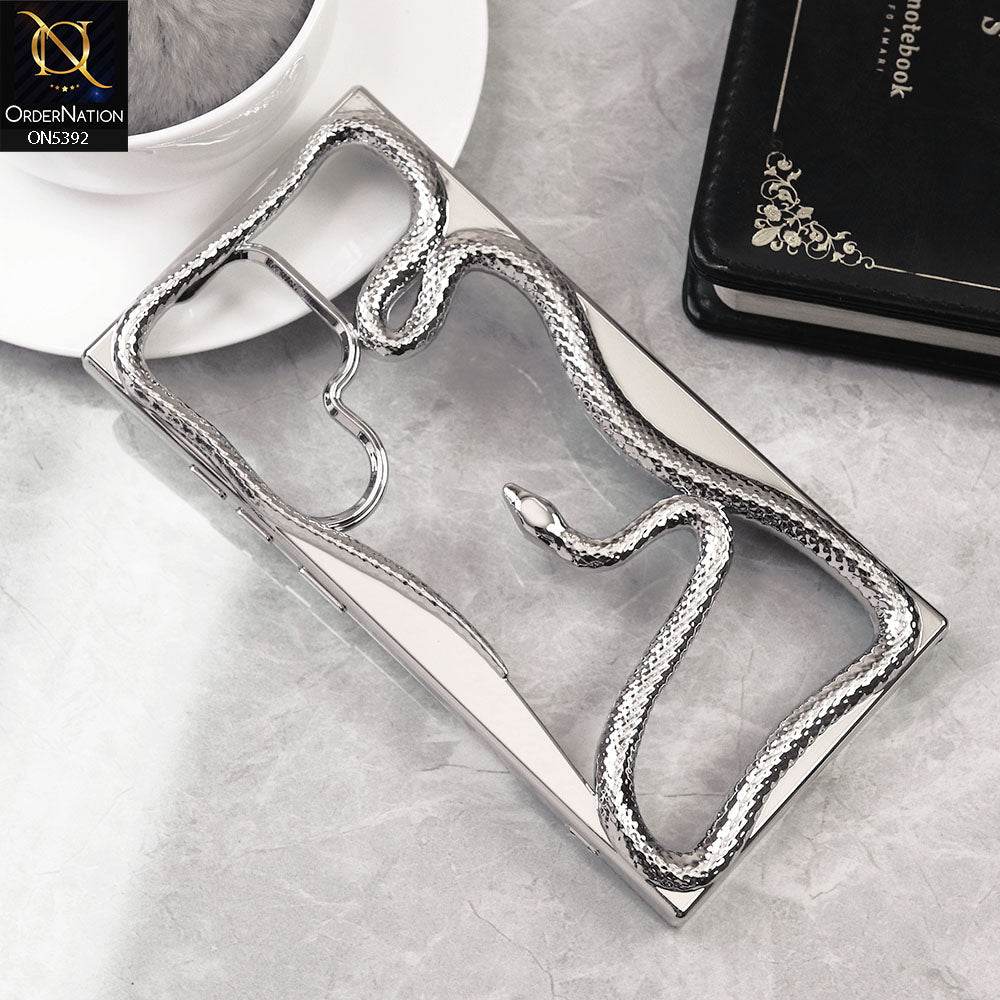 Samsung Galaxy S24 Ultra Cover - Silver - New 3D Olige Hollow Shiny Plating Heat Dissipation Soft Casee