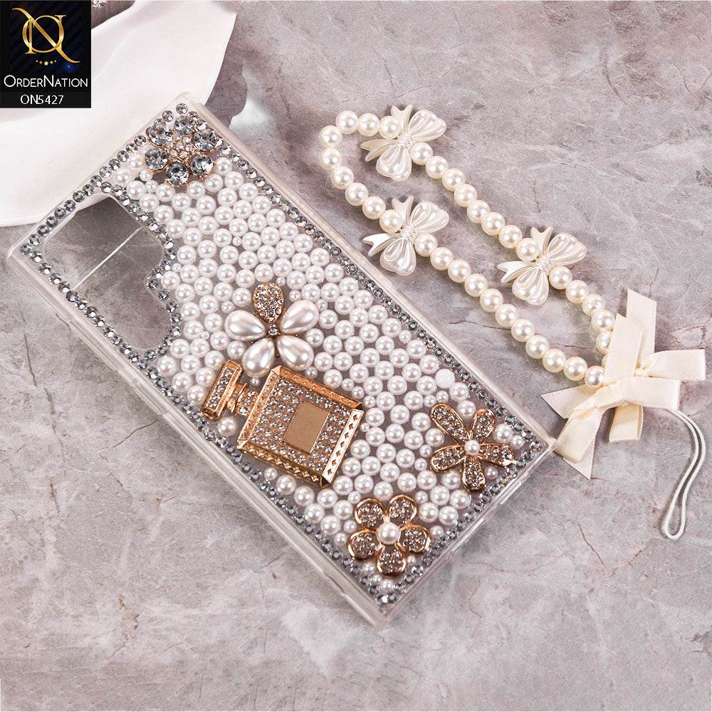 Samsung Galaxy S24 Ultra Cover - White - Luxury Women Design Diamond And Heart Pearl Case - Futurestore.pk