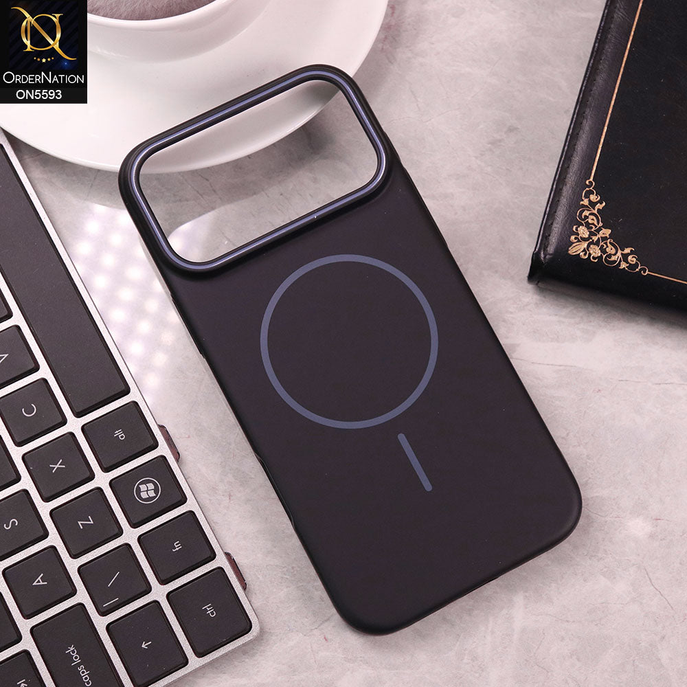 iPhone 17 Pro Max Cover - Black - Trendy Magsafe Magnetic Hard Shell Case