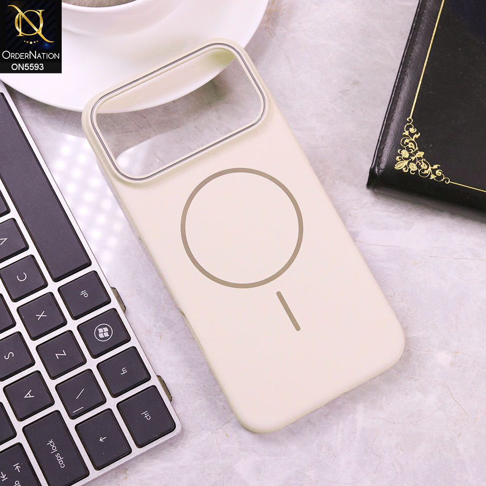 iPhone 17 Pro Max Cover - White - Trendy Magsafe Magnetic Hard Shell Case